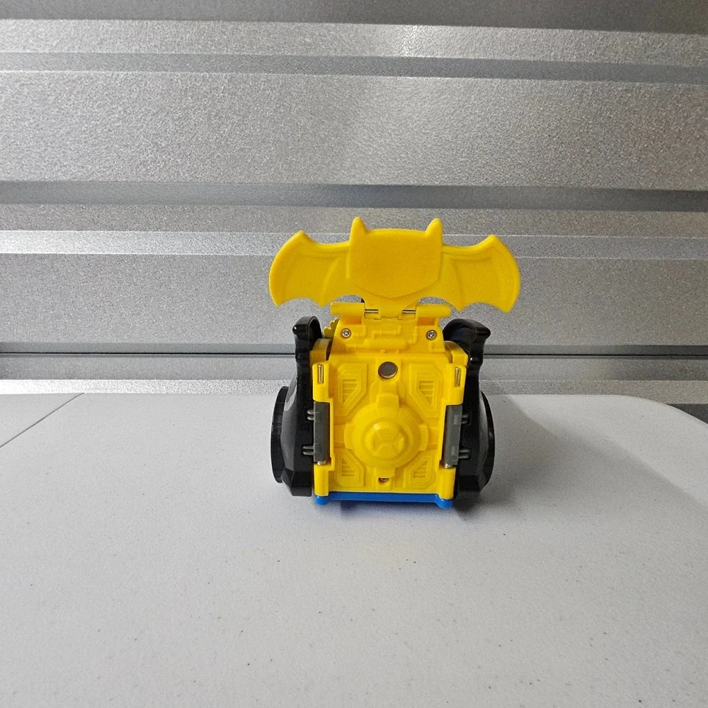 Fisher-Price Little People‎ Batmobile Transforming Playset Batman Car Toy